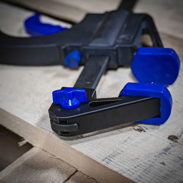 FormFutura TitanX ABS Black 