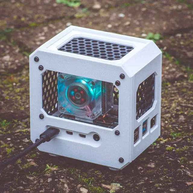 FormFutura Volcano PLA Black 